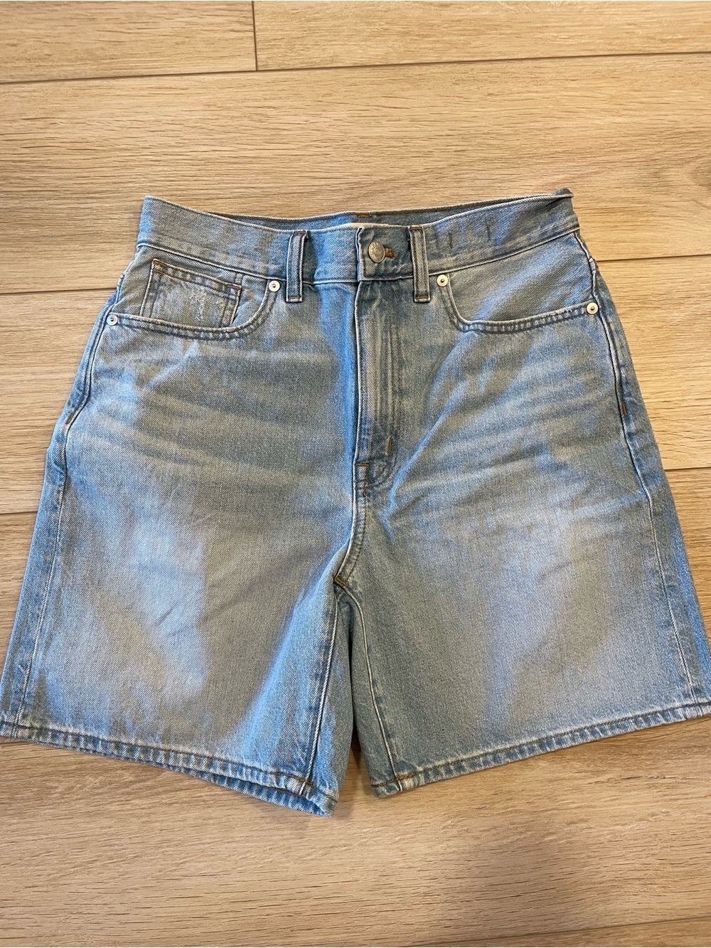 Women’s Madewell Light Blue Denim Shorts size 27